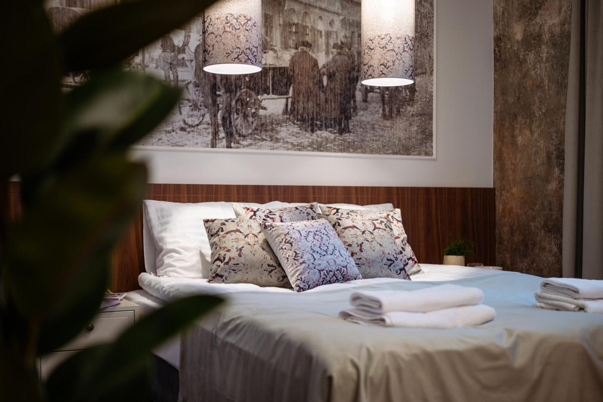 Apartahotel Starowislna 77 *